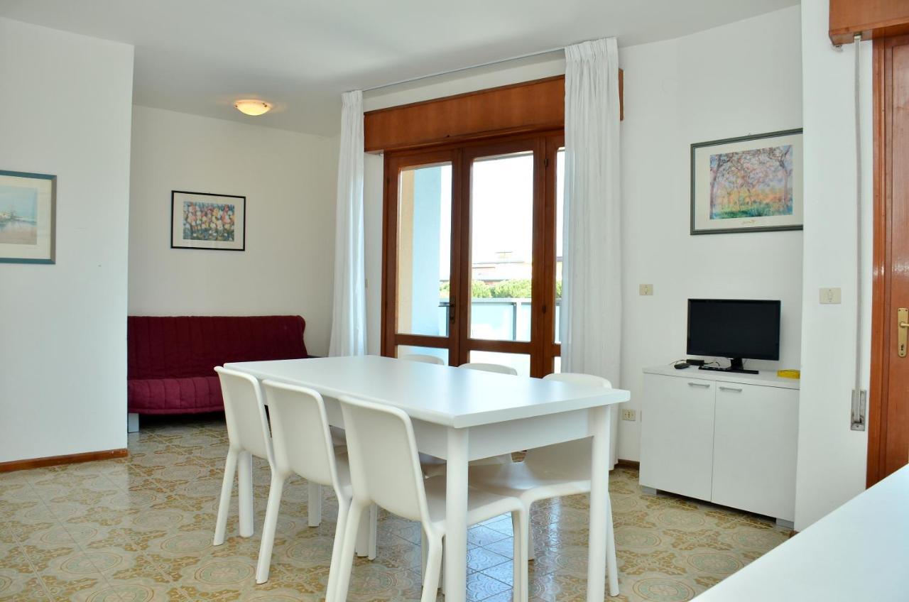 Altan Apartment Bibione Exterior photo
